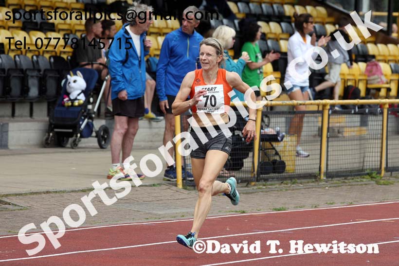 Womens 400 metres 2019 NEMA Track and Field Champs, Monkton. Photo:  David T. Hewitson/Sports for All Pics